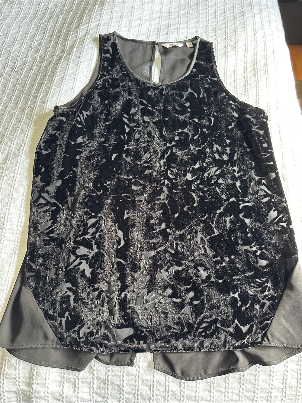 Reitmans Black Velvet Burnout Sleeveless Camisole